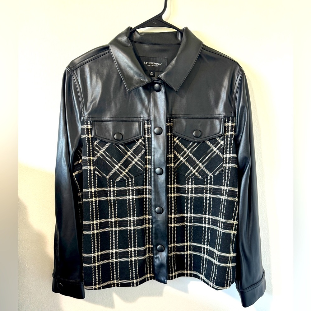 Beautiful jacket with plaid
